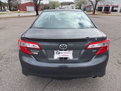 Used 2012 Toyota Camry SE image 4