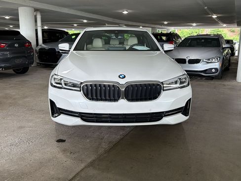 Certified 2023 BMW 530i w/ Premium Package RWD image 5