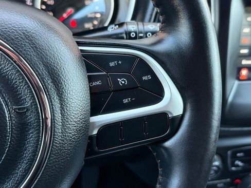 Used 2019 Jeep Compass Latitude w/ Popular Equipment Group AWD/4WD image 31