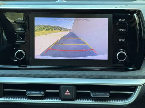 Used 2022 Kia K5 LXS FWD image 12