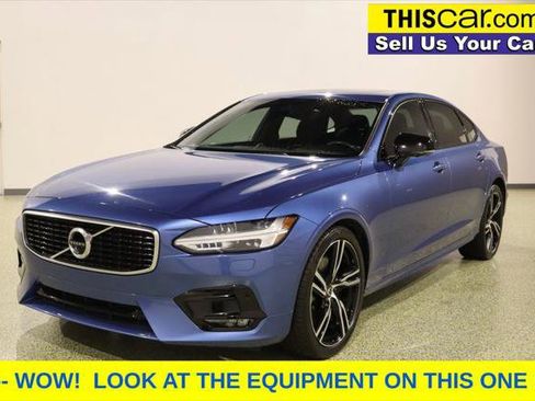 Used 2020 Volvo S90 T6 R-Design image 3