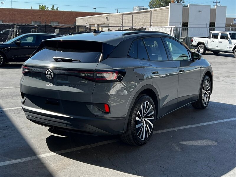 Used 2024 Volkswagen ID.4 Pro AWD/4WD image 8