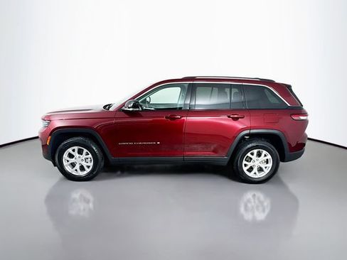 Used 2024 Jeep Grand Cherokee Limited w/ Luxury Tech Group II image 10