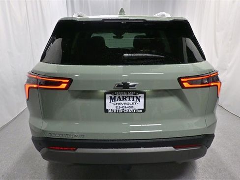 New 2026 Chevrolet Equinox LT w/ Convenience Package II image 4