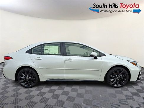 New 2026 Toyota Corolla SE image 7
