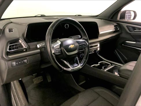 Used 2024 Chevrolet Traverse LT AWD/4WD image 14