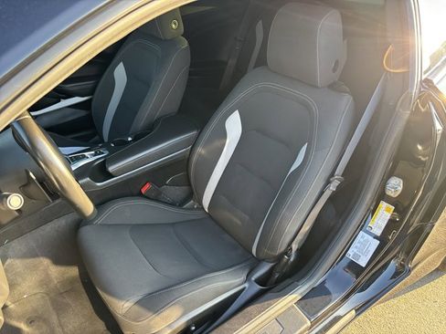 Used 2022 Chevrolet Camaro LT image 16