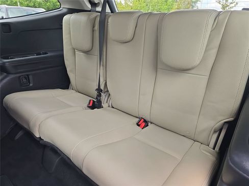 Used 2021 Subaru Ascent Premium w/ Convenience Package AWD/4WD image 11