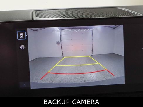 Used 2025 Hyundai Santa Fe SEL FWD image 18