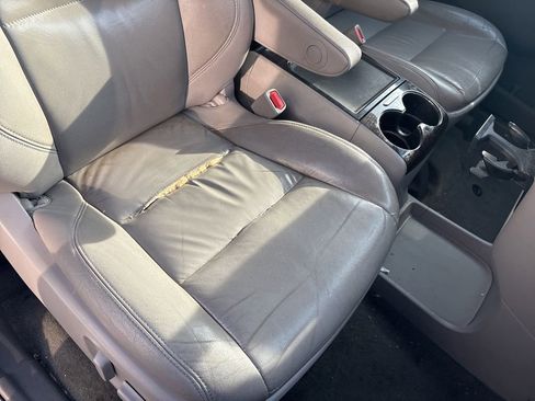 Used 2015 Toyota Sienna XLE Premium FWD image 29