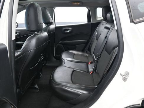 Used 2020 Jeep Compass Latitude FWD image 31