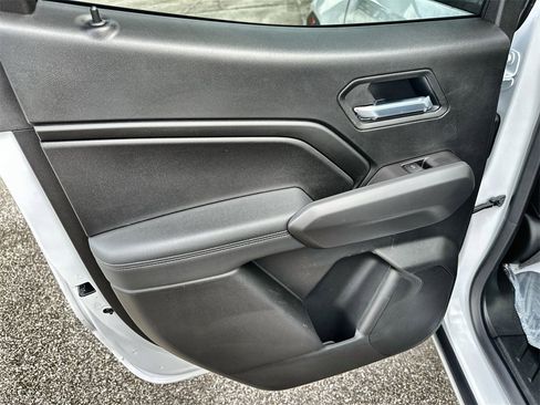 New 2026 GMC Canyon Elevation w/ Convenience Package image 15