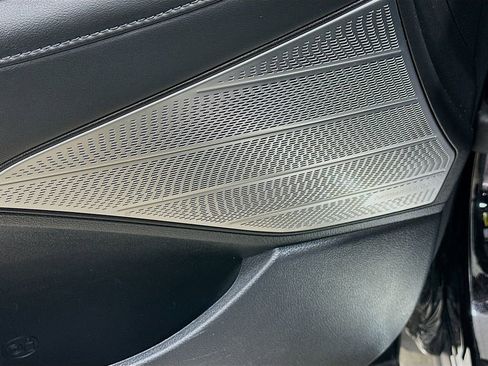 Used 2023 Hyundai Palisade Calligraphy image 19