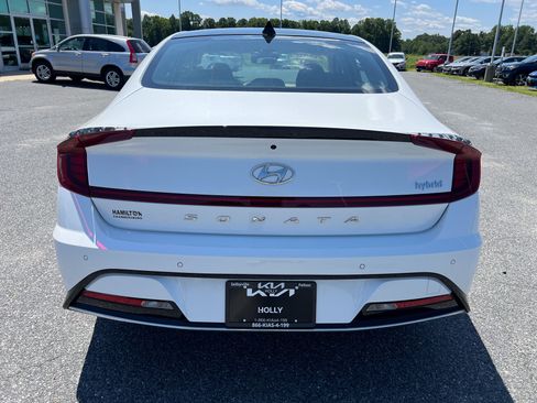 Used 2022 Hyundai Sonata Limited FWD image 4
