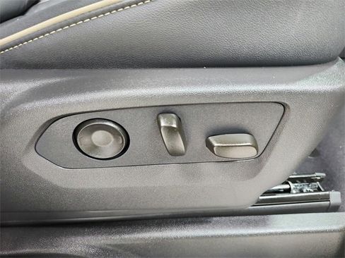 New 2026 GMC Yukon Elevation image 39