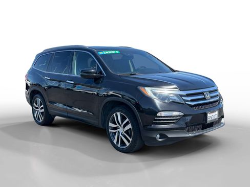 Used 2018 Honda Pilot Elite image 7
