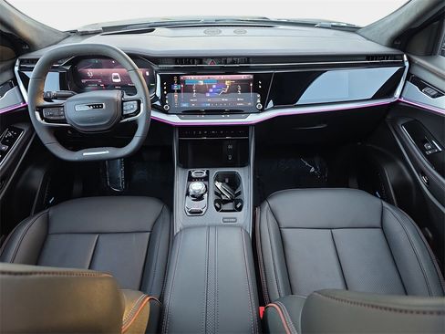 Used 2025 Jeep Wagoneer S Launch Edition image 10