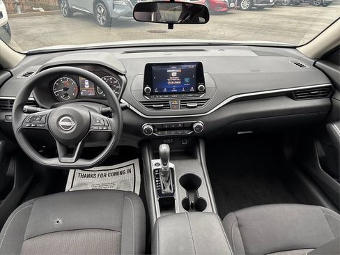 Used 2025 Nissan Altima 2.5 S FWD image 20