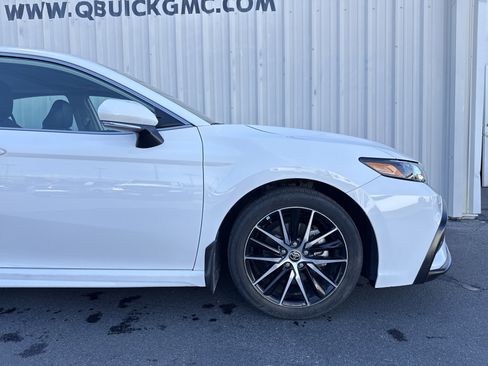 Used 2023 Toyota Camry SE w/ Convenience Package image 25