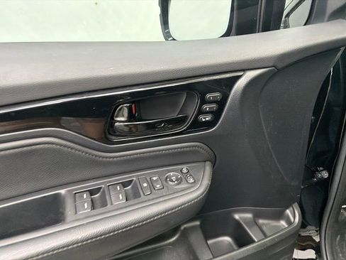 Used 2023 Honda Odyssey Elite image 12