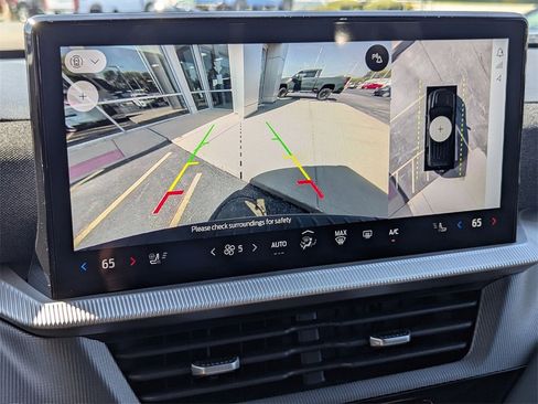 Used 2025 Ford Explorer ST-Line w/ ST-Line Street Pack image 18