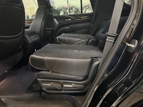 Used 2023 Cadillac Escalade Sport Platinum AWD/4WD image 25