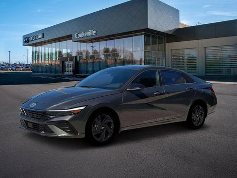New 2026 Hyundai Elantra SEL Sport Premium FWD image 2