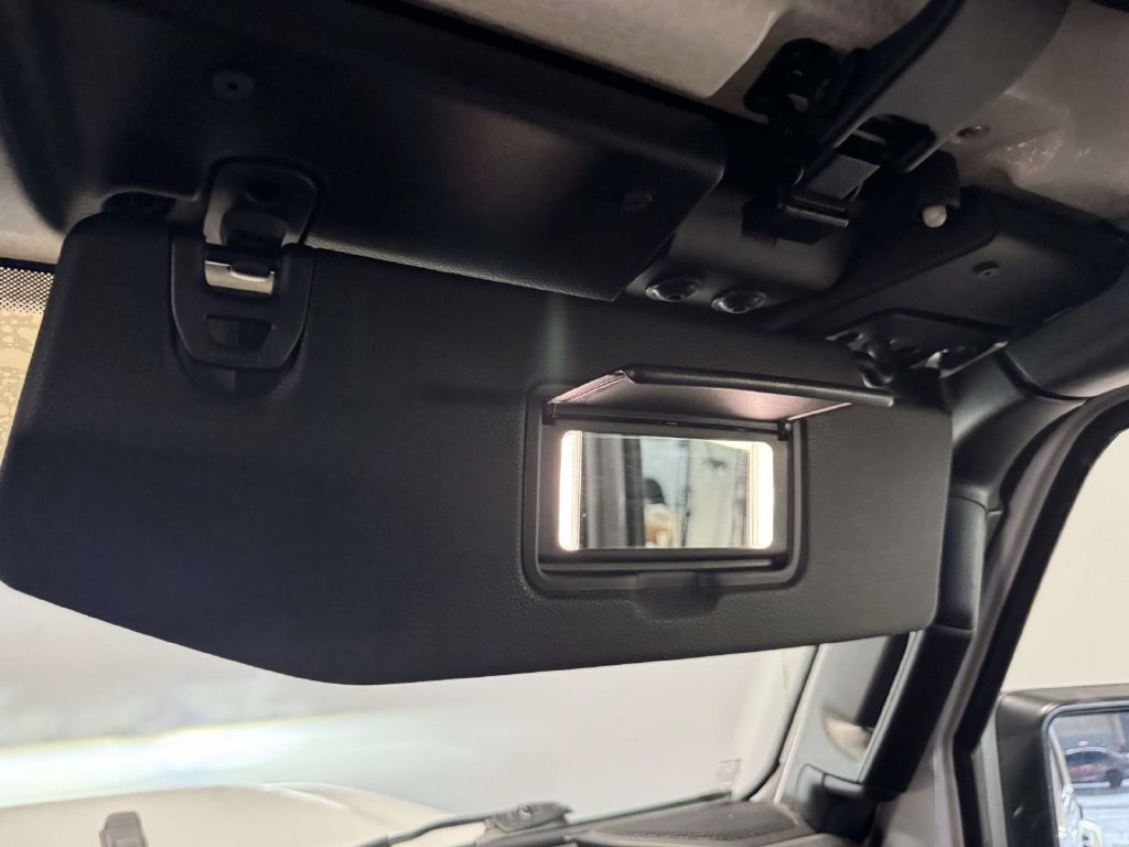 Used 2021 Jeep Wrangler Unlimited Sahara AWD/4WD image 34