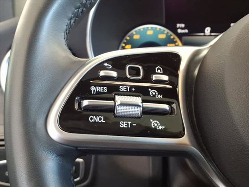 Used 2022 Mercedes-Benz GLC 300 4MATIC image 14