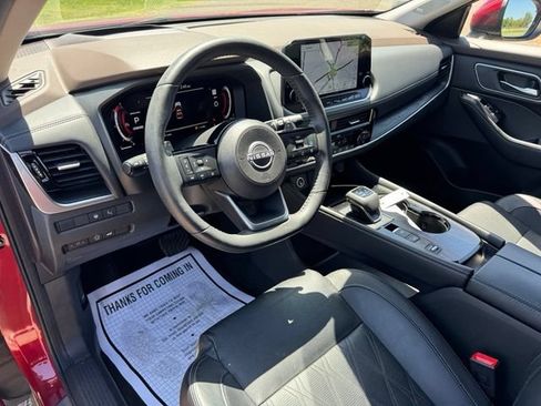 Used 2023 Nissan Rogue Platinum w/ Platinum Premium Package FWD image 13