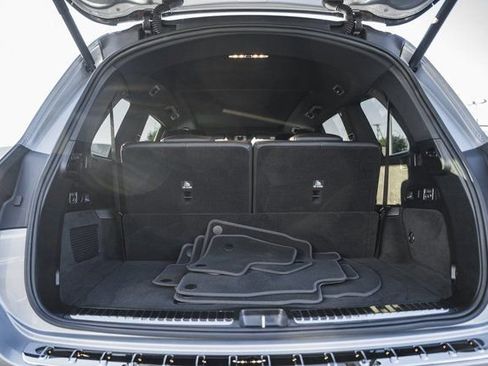 Certified 2025 Mercedes-Benz GLS 450 4MATIC image 10