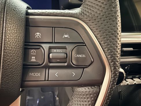 Used 2024 Toyota Tacoma TRD Sport w/ TRD Sport Premium Package AWD/4WD image 33