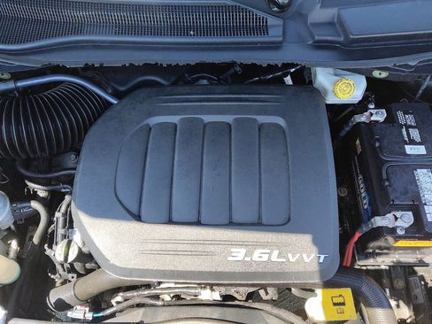 Used 2017 Dodge Grand Caravan SE w/ Power Window Group FWD image 30