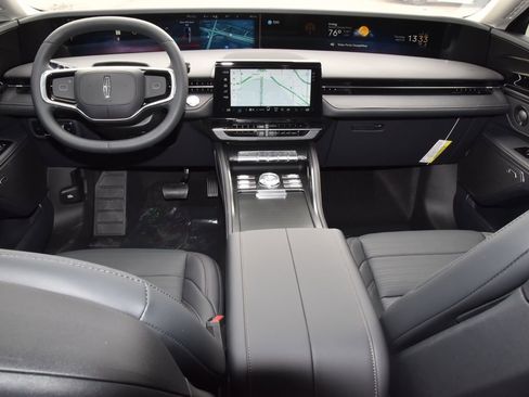 New 2026 Lincoln Nautilus Reserve AWD/4WD image 23