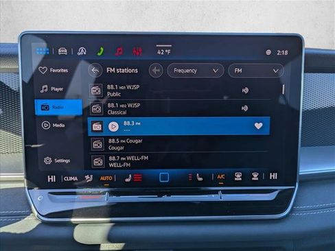 New 2026 Volkswagen Tiguan SE R-Line FWD image 17