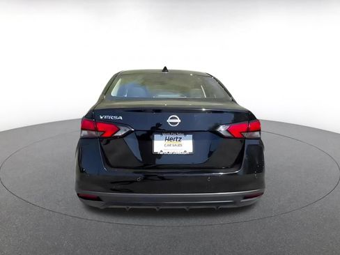 Used 2025 Nissan Versa SV FWD image 12