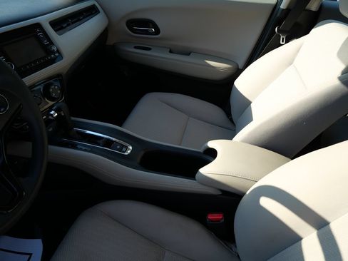 Used 2016 Honda HR-V LX image 14