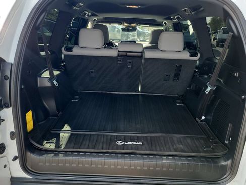 Used 2023 Lexus GX 460 w/ Black Line Special Edition AWD/4WD image 27