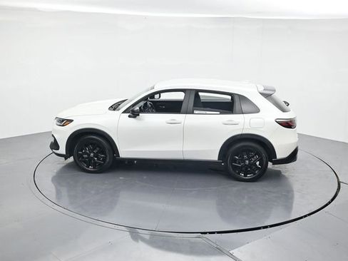 Used 2023 Honda HR-V Sport image 40