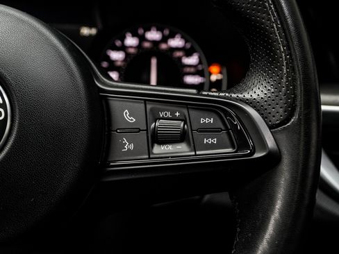 Used 2022 Alfa Romeo Stelvio Ti image 27