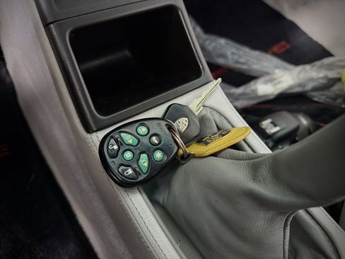 Used 1991 Porsche 911 Turbo image 27