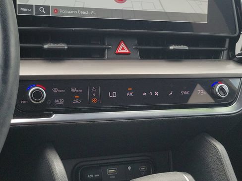 Used 2023 Kia Sportage EX FWD image 28
