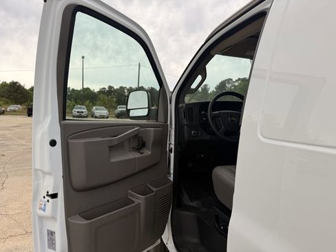 New 2025 Chevrolet Express 2500 w/ Driver Convenience Package RWD image 12