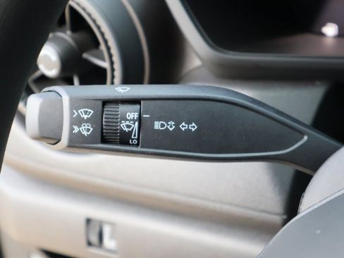 Used 2024 Chevrolet Colorado Trail Boss w/ Technology Package image 34