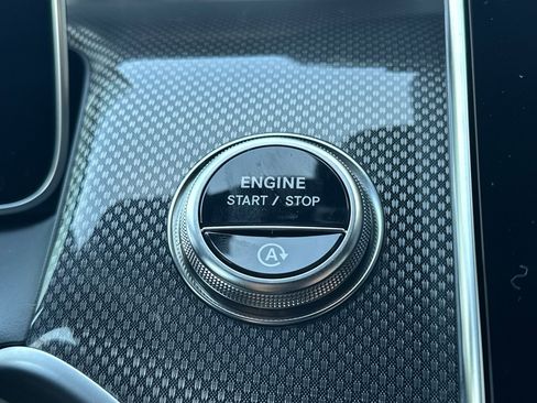 New 2026 Mercedes-Benz GLC 300 4MATIC image 23