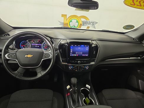Used 2022 Chevrolet Traverse LT AWD/4WD image 14