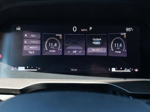 New 2026 Jeep Grand Cherokee L Laredo AWD/4WD image 17