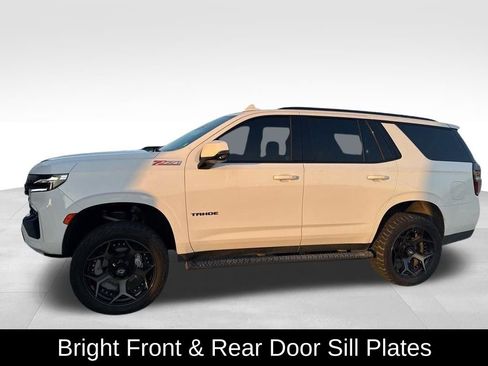 Used 2024 Chevrolet Tahoe Z71 w/ Luxury Package image 15