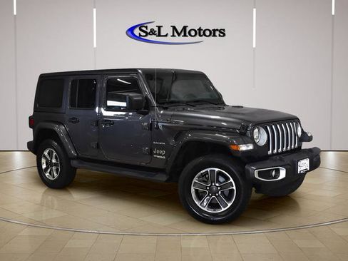 Used 2021 Jeep Wrangler Unlimited Sahara AWD/4WD image 9