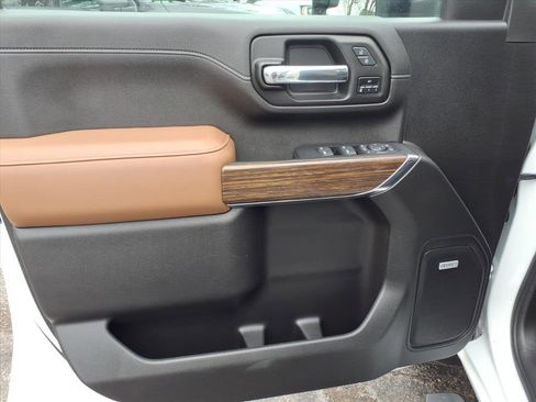 Used 2023 Chevrolet Silverado 2500 High Country image 24